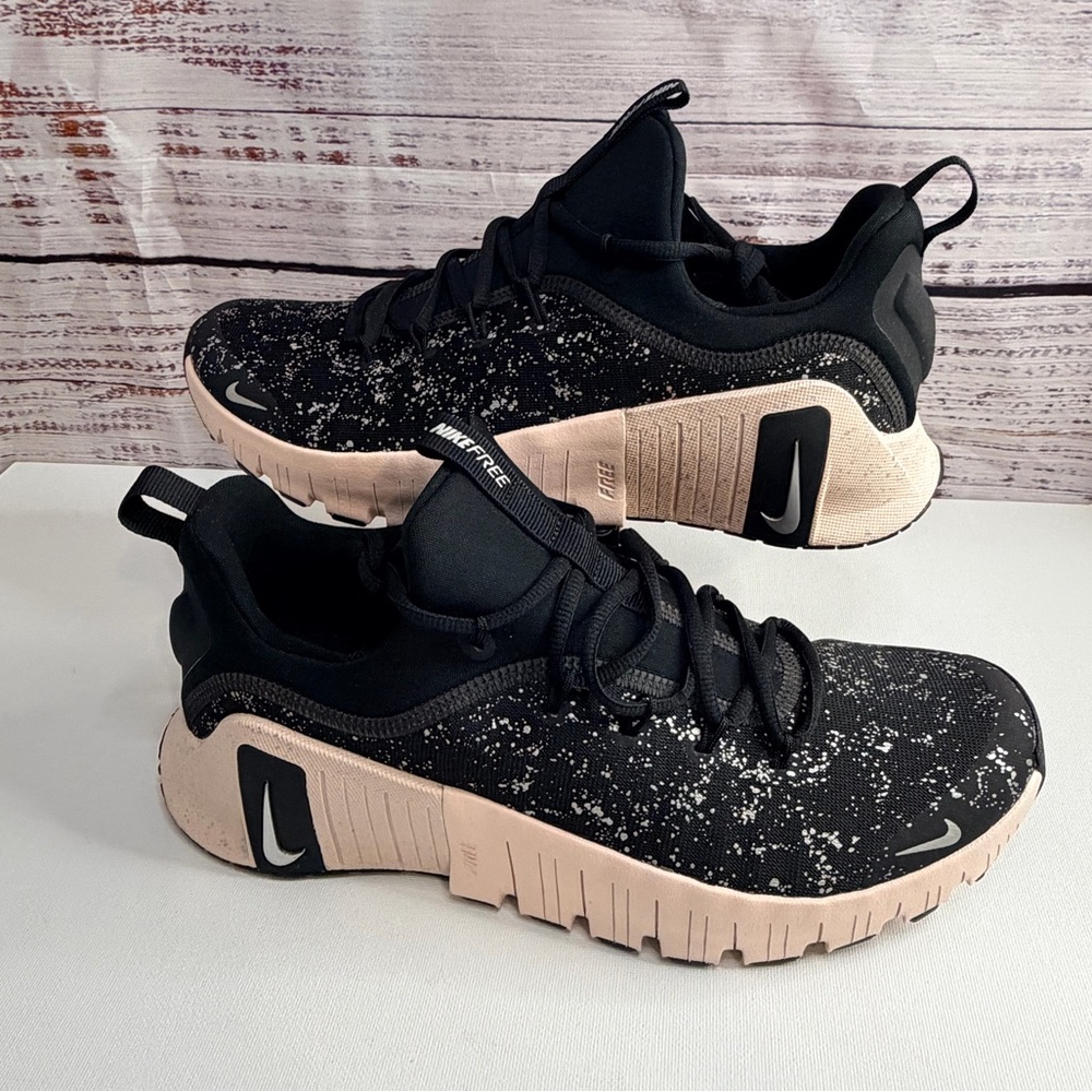 New Women’s Nike Free Metcon 6 Black and silver Running Athletic shoes size 11